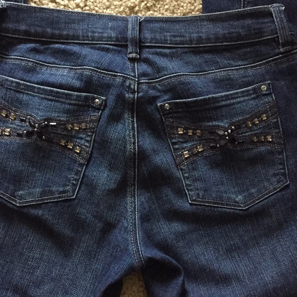 Jeans - Picture 3 of 4